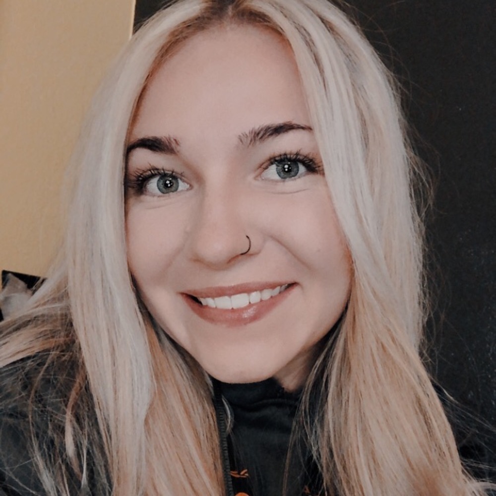 Meet your Posher, Addison